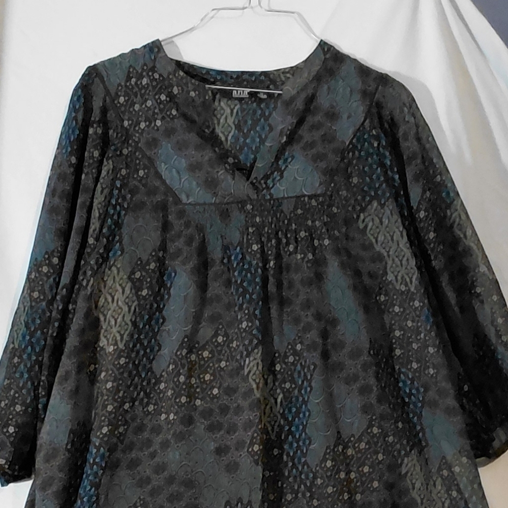 a.n.a Women's Tunic with Brown and Blue Pattern